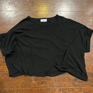 Carly Jean Los Angeles Macy Tee Black